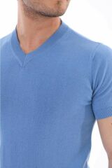 V Yaka Triko T-shirt